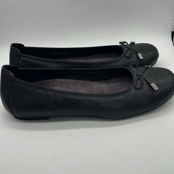 Vionic Minna Leather Ballet Flats Sz 9 excellent condition - Picture 5 of 10